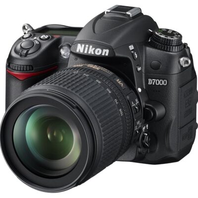 Nikon D7000 Digital SLR Camera with 18-105mm VR Lens Kit (16.2MP) 3 inch LCD (Renewed)