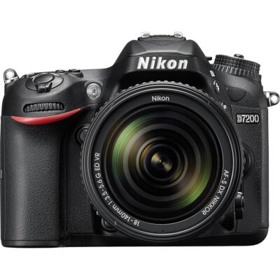 Nikon D7200 + AF-S DX NIKKOR 18-140mm f/3.5-5.6G ED VR - Digital Camera (Renewed)